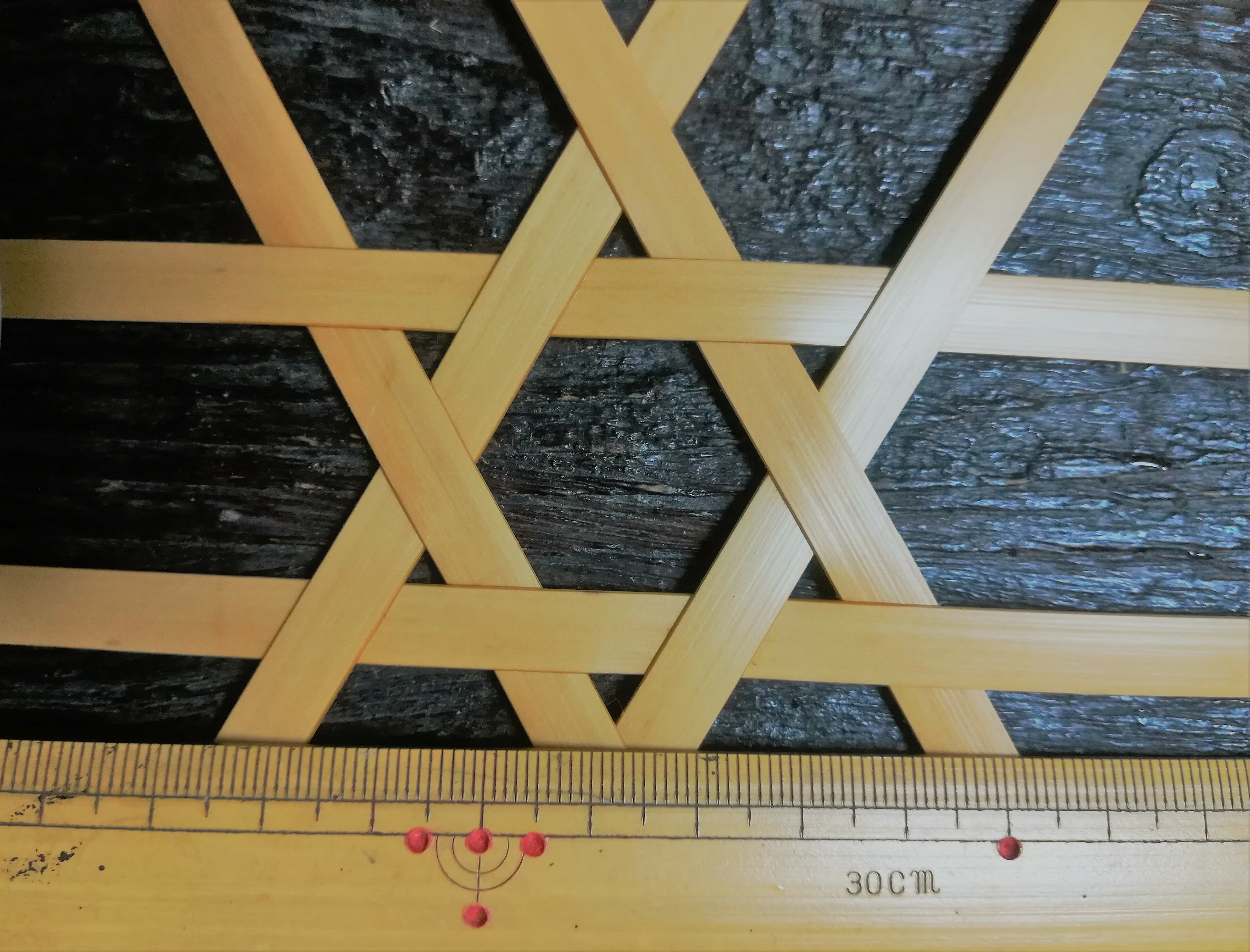 竹皮]厚0.5mm幅8mm長さ700~900mm(10本入り)竹ひご材料 | 竹工房 UKI