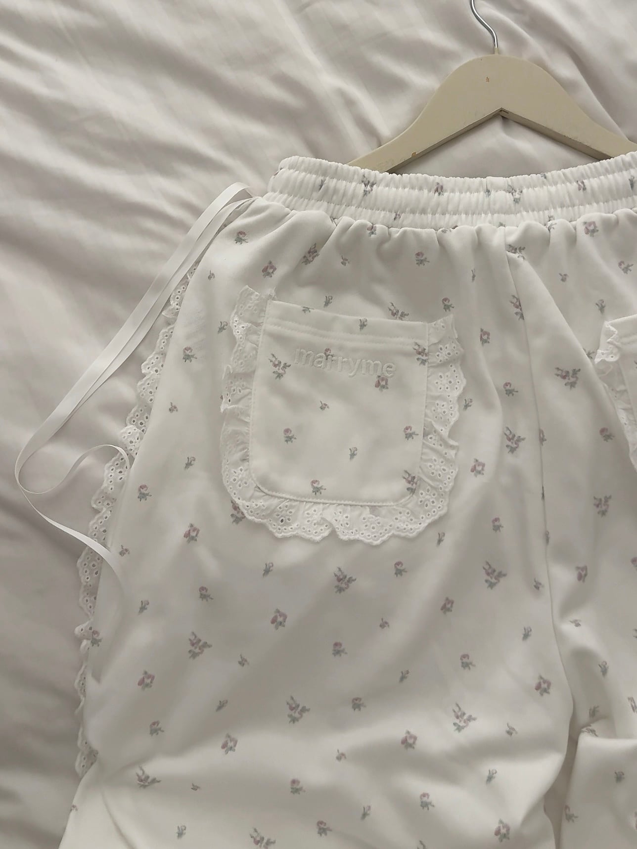 MARRYME LACE SWEAT PANTS | MARRY ME.official