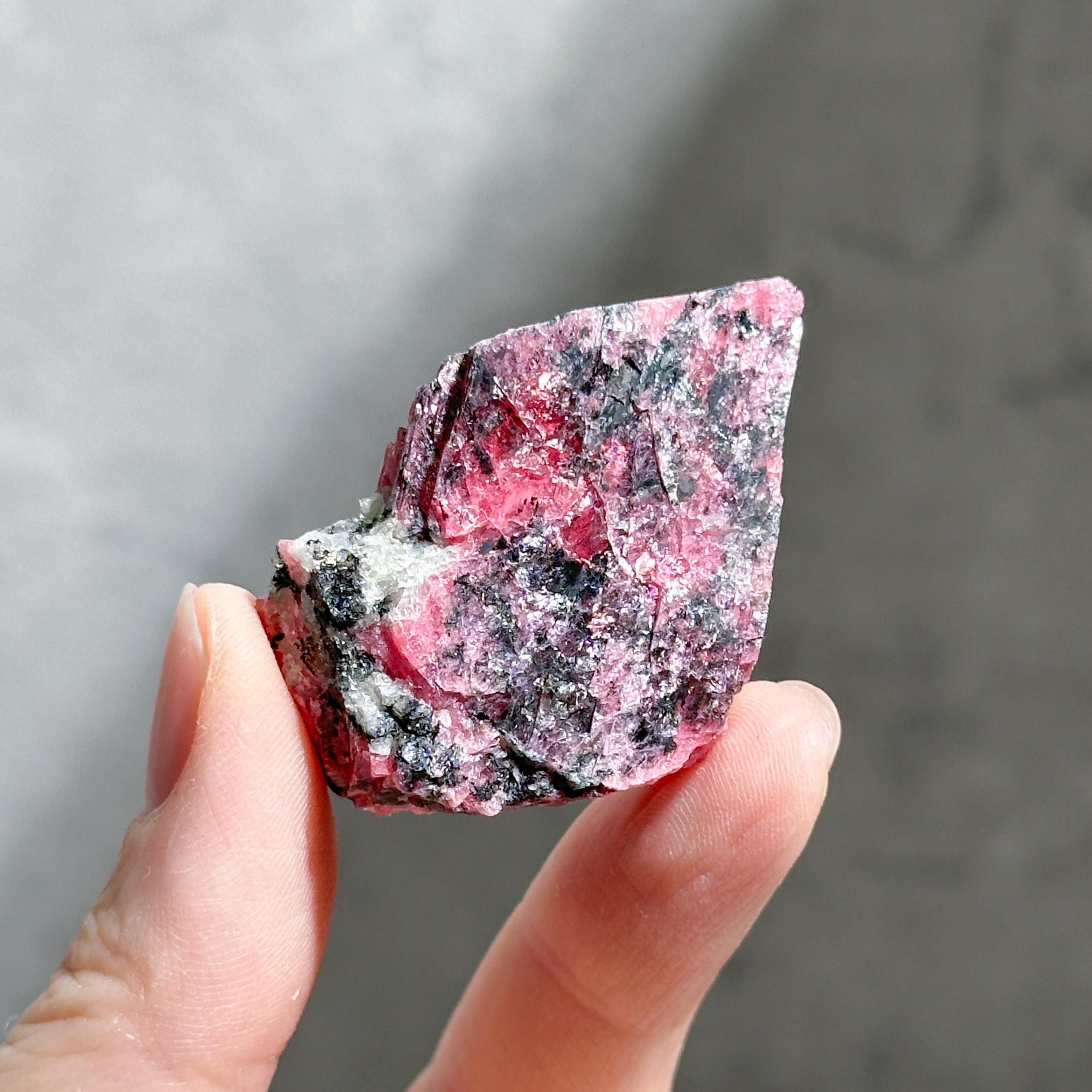 ロードナイト 原石31◇Rhodonite◇パワーストーン・天然石 | Kamoku