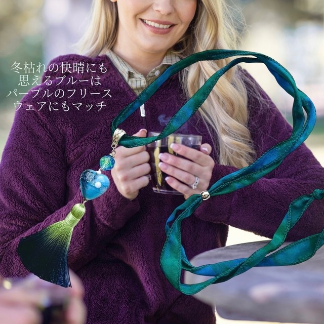 ブルーベルムーンライトネックレス