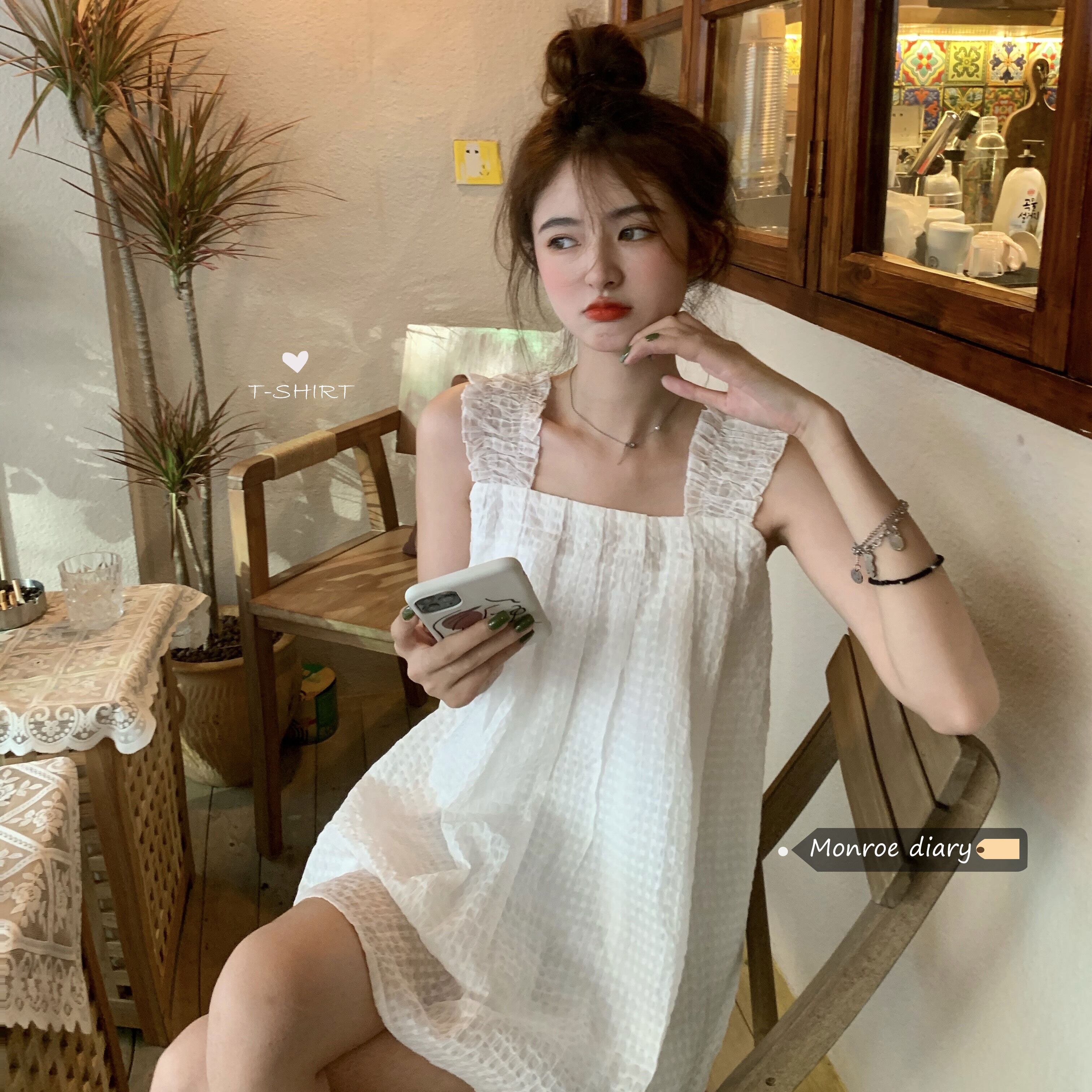 ホワイトシャツ 薄手サマーノースリーブトップス 大人ガーリー スウィート キュート カジュアル 夏物 モンロー50964129360