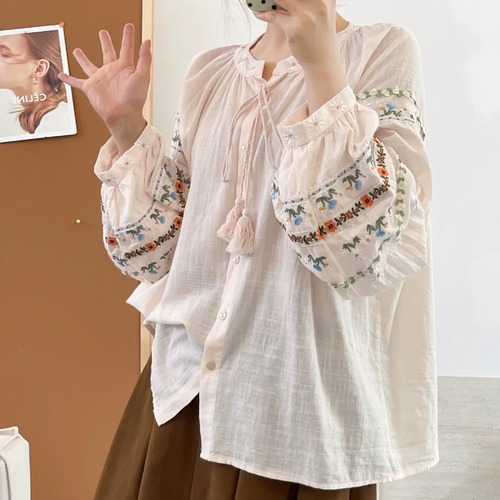 2色/フラワー刺繍スリーブコットンブラウス ・12120