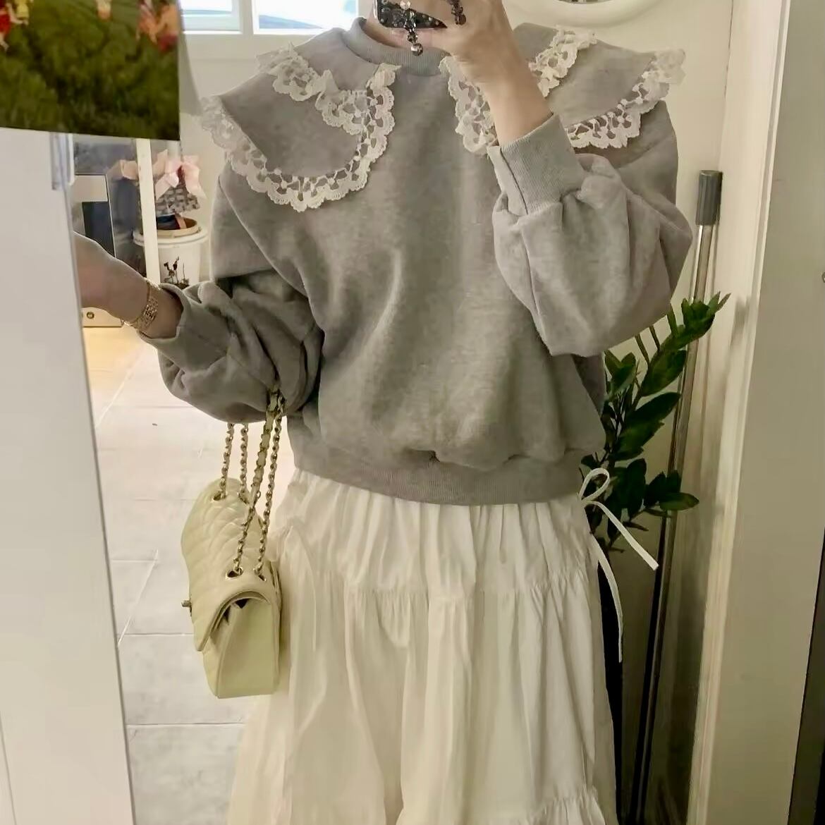 フリルビッグカラースウェット