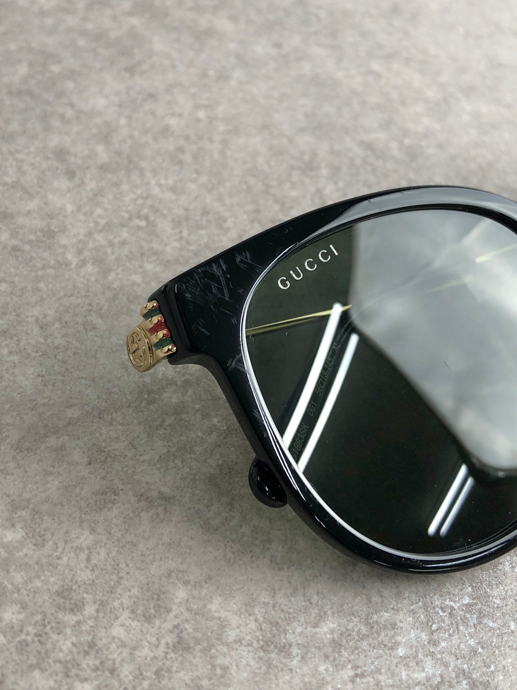 GUCCI グッチ シェリーライン サングラス ブラック GGロゴ