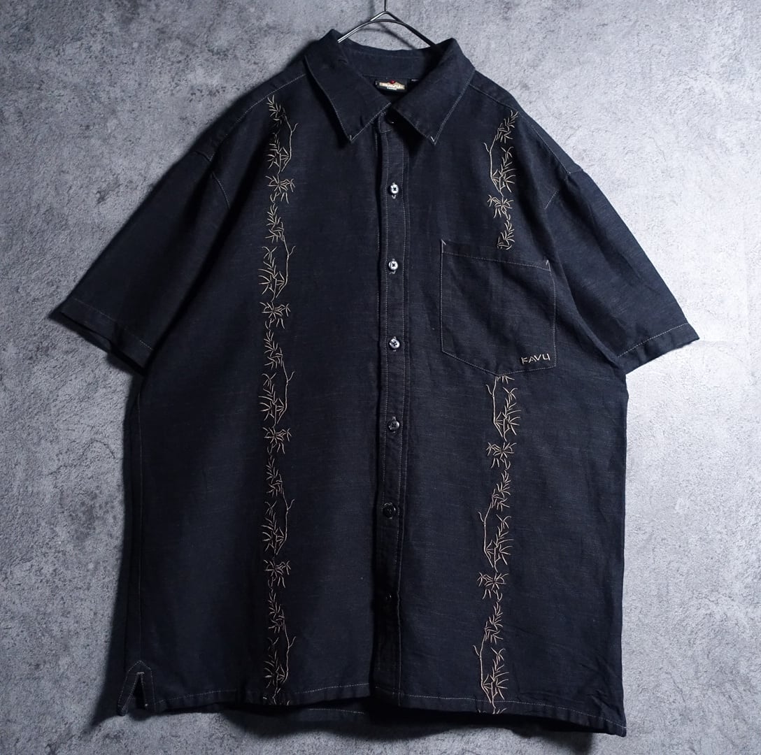 Black bamboo motif line embroidery design shirt