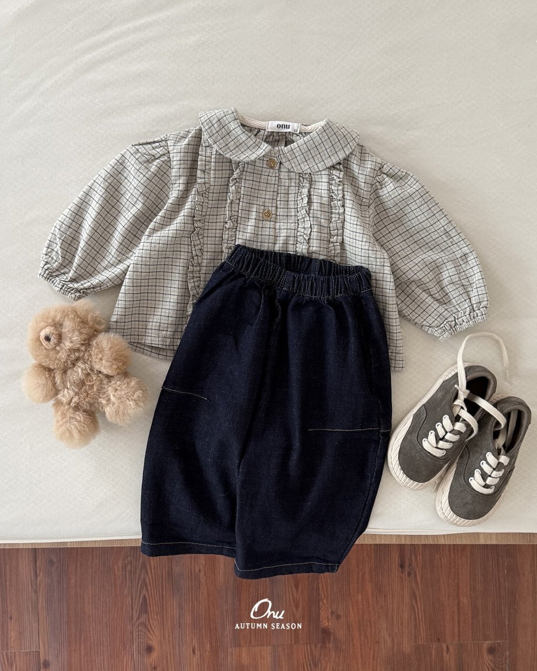 送料無料【予約】/ プティットフリルブラウス / ONU