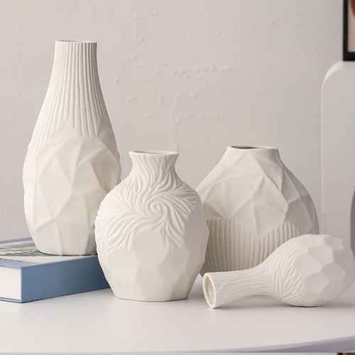 セラミック 花瓶 コールド 幾何学 陶器 白 フラワーベース デザイン インテリア オブジェ モダン ファセット カット
