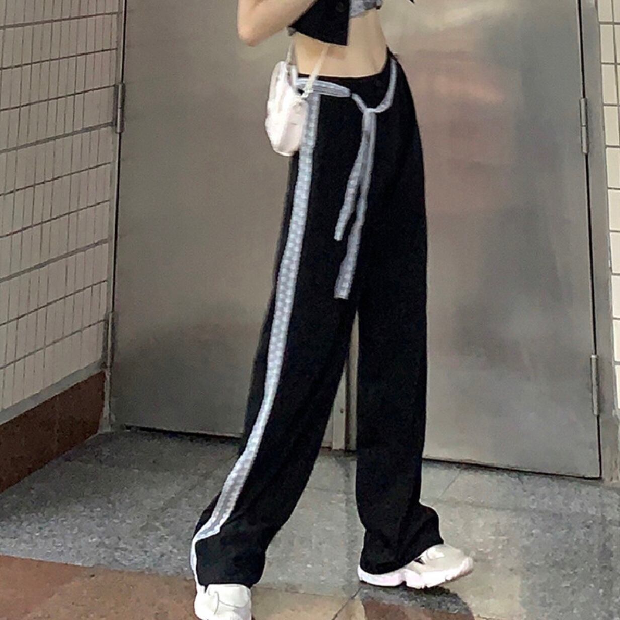 憧れの ガールクラッシュ コーデに ロング パンツ レース セミワイド ライン ハイウエスト 美脚見え カジュアル カッコかわいい Lamitte Deco トレンド 韓国ファッション ショップ Base店