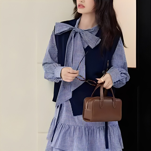 Navy slit accent vest 00134