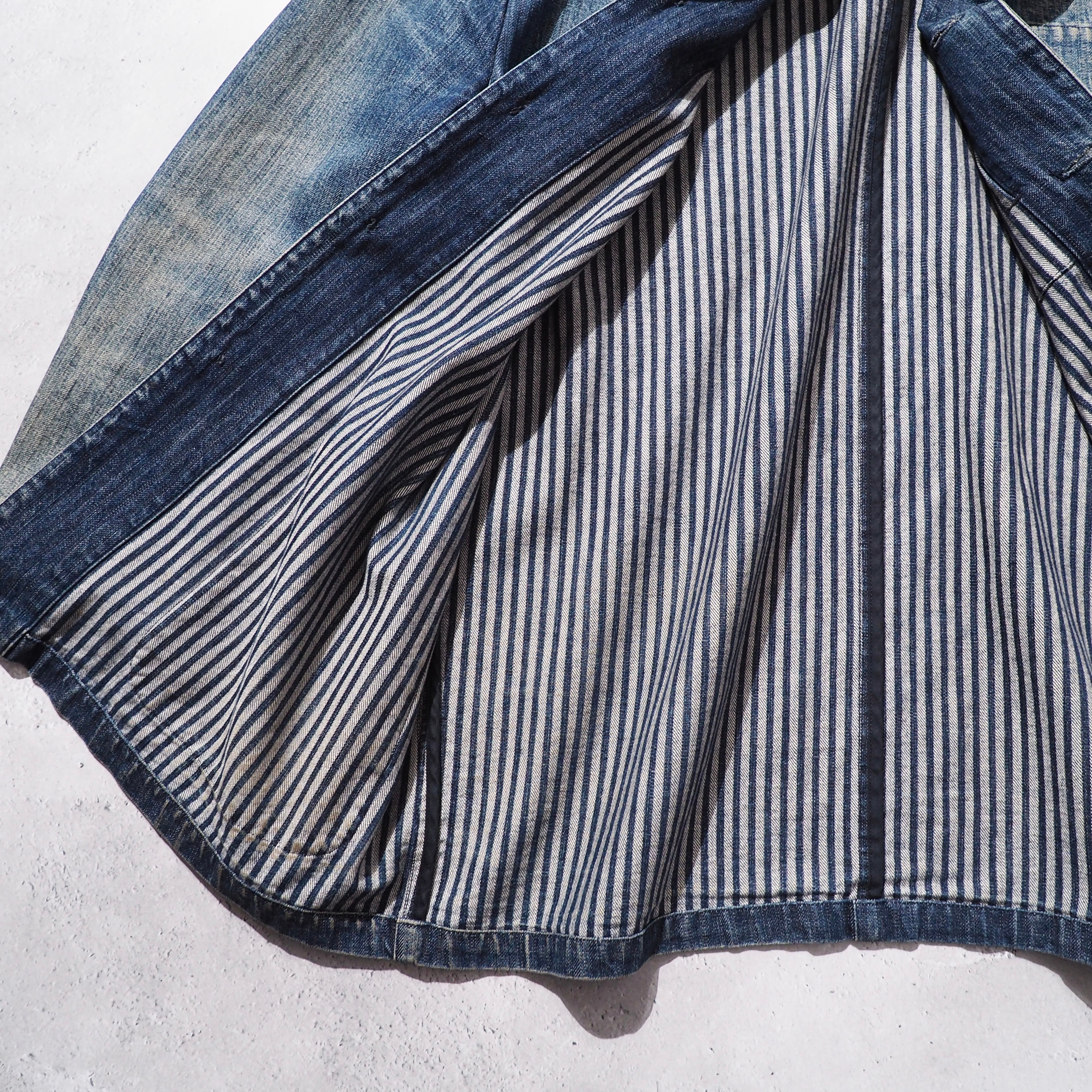 1990s " New Yorker " Beautiful Aging Indigo Denim vintage Cover All jacket