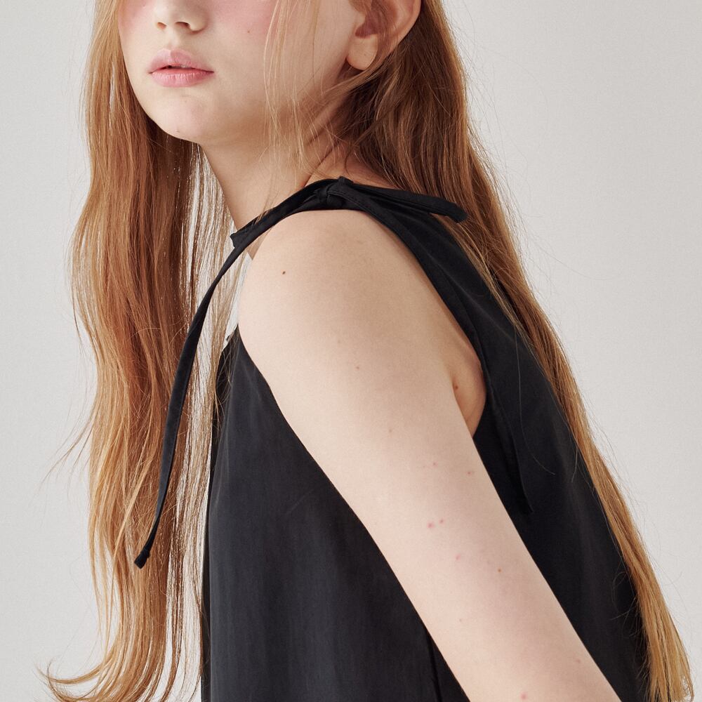 【RONRON】Shoulder String Pumpkin Mini Dress★追跡可能★韓国 RONRON] SHOULDER STRING PUMPKIN MINI DRESS BLACK 正規品 韓国