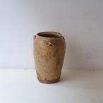 黄土色の壺