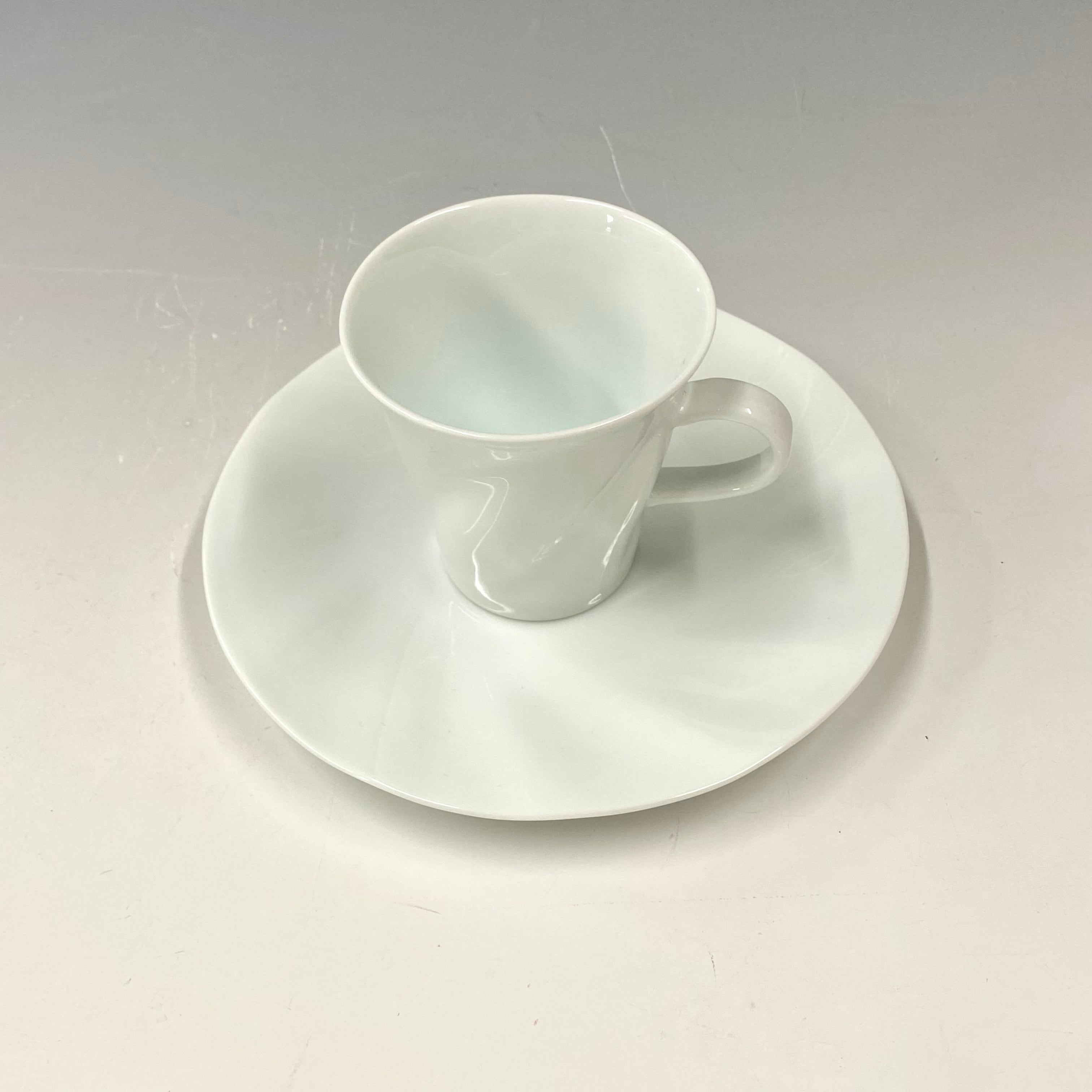 中尾純】白磁ひねり珈琲碗皿 | 中仙窯