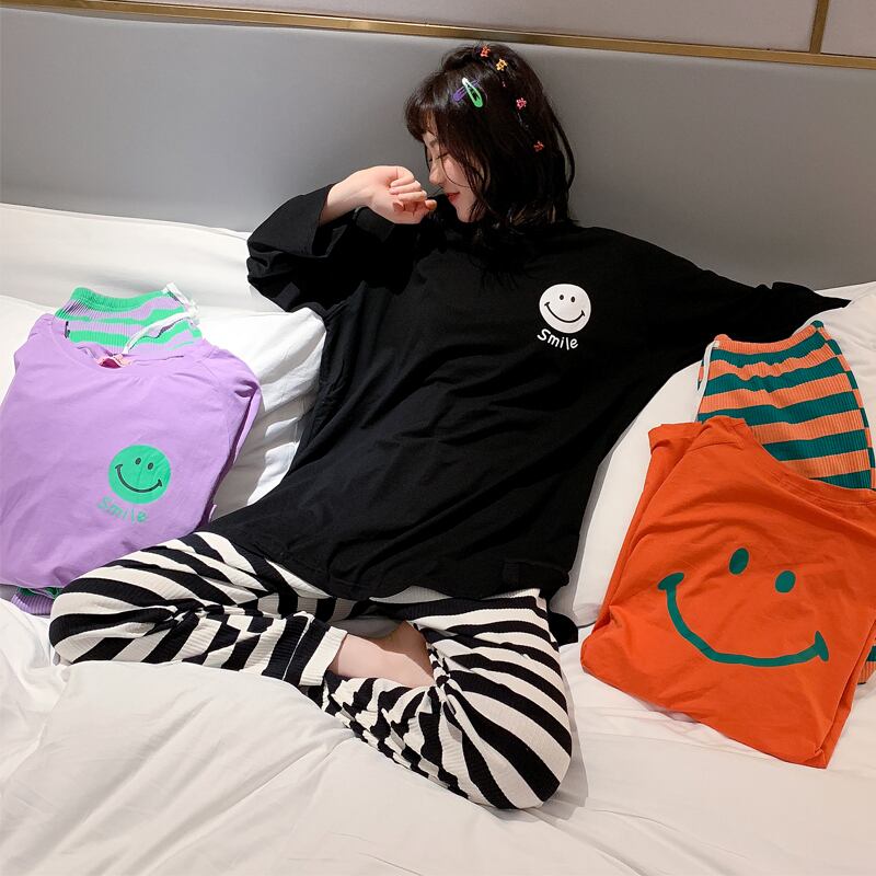 ルームウェア パジャマ Tシャツ ロンT ロング ロング丈 袖あり 長袖 ドロップショルダー 萌袖 Uネック クルーネック ストレート ウエストゴム かわいい 大人可愛い カジュアル おしゃれ お洒落 かっこいい ラフ ラブリー キュート ガーリー 個性的 クール モード系 ボーダー ルームウェア パジャマ Tシャツ ロンT ロング ロング丈 袖あり 長袖