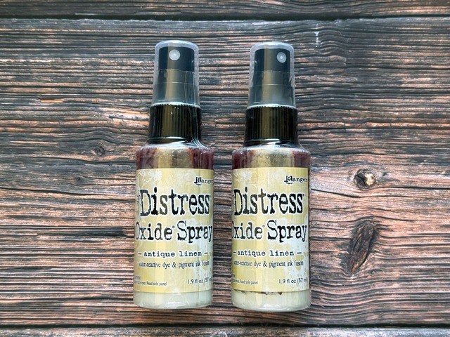 Tim Holtz　ディストレスオキサイドスプレー（Antique Linen）　Distress Oxide Spray TSO67542【Tim Holtz（ティムホルツ）-Ranger】[TH-244co]