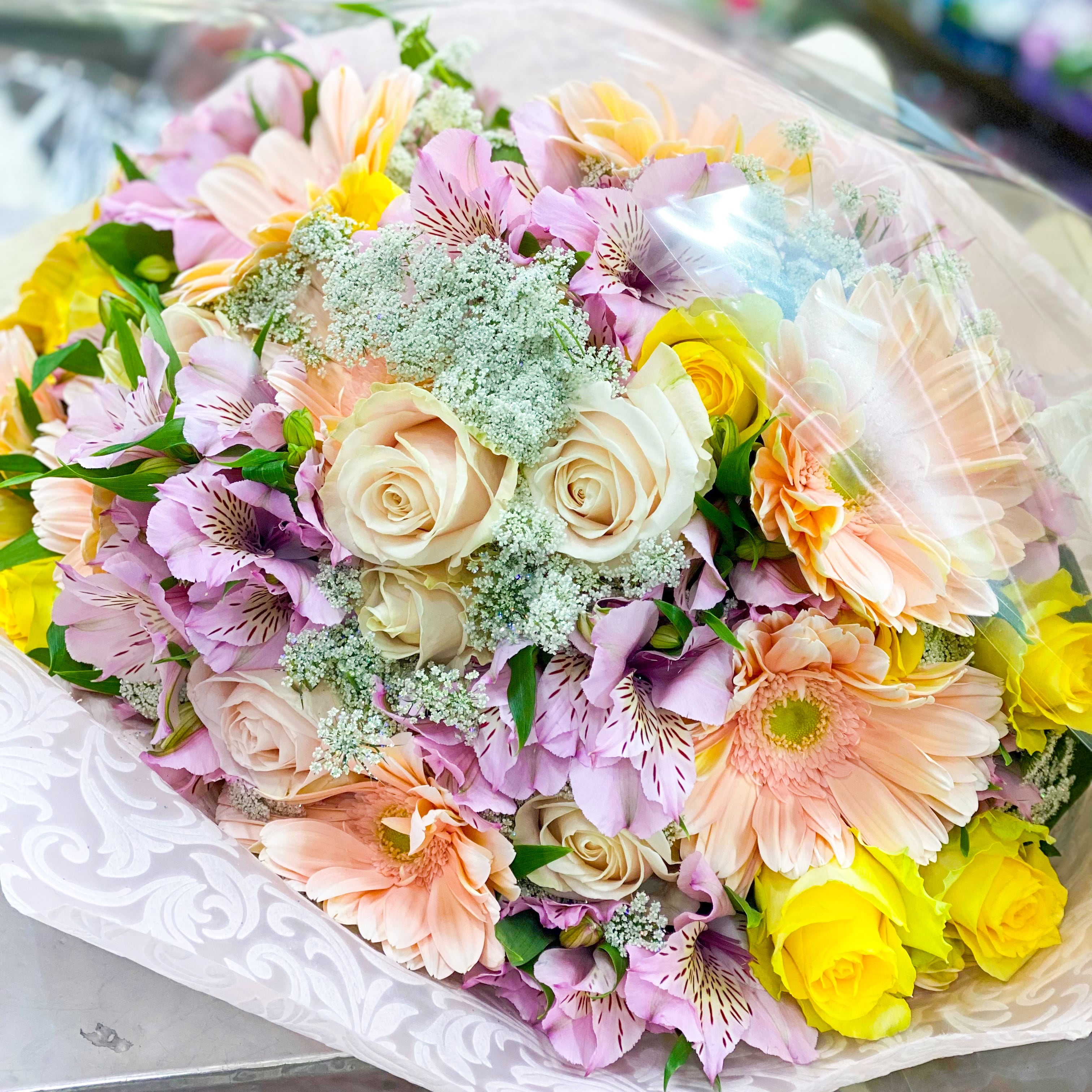 造花　花束 花束 10,000円 お任せセット（本州送料無料） | ブーケ・ヴィオレ