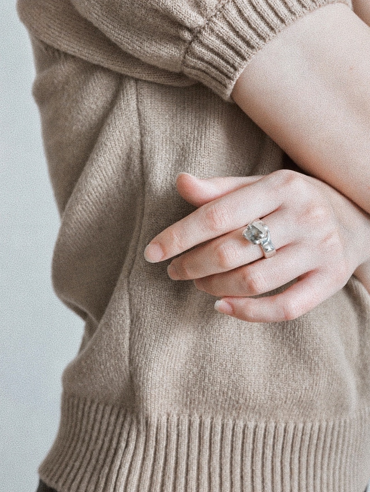 SWAYING RING