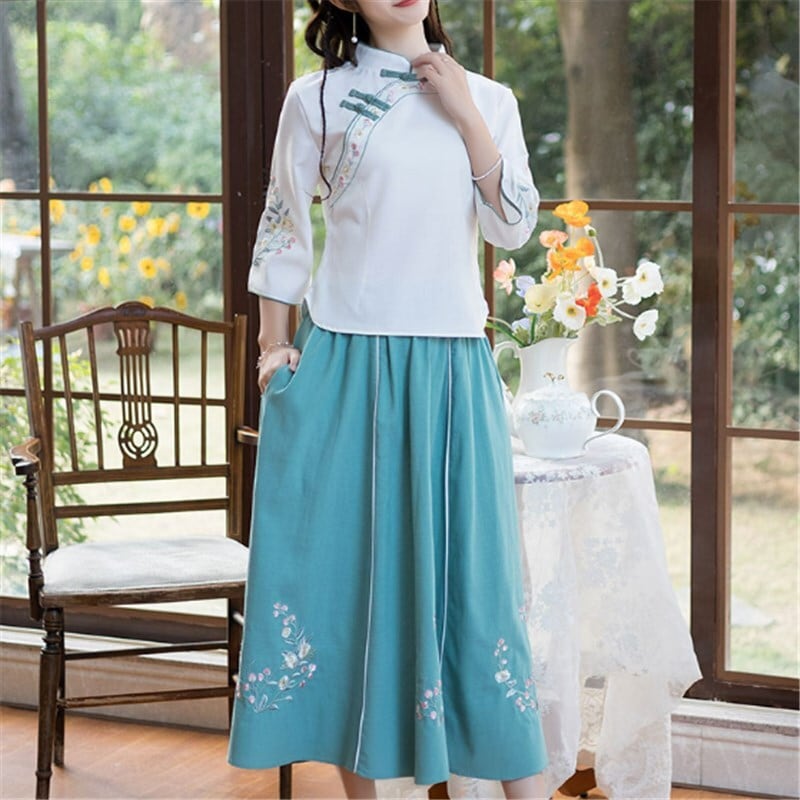 ドレス チャイナドレス トップティードレス 膝下 ロング 袖あり 半袖 刺繍 かわいい 大人可愛い 大人 上品 おしゃれ アジアン エスニック 大人可愛い 大人女子 ラブリー キュート ガーリー 個性的 上品 お嬢様 清楚 チャイナ チャイナ風 エスニック 柄 小花柄 20代 30代 レディース 女性用 パーティー イベント 韓国 韓国系 インスタ映え 春 夏 秋 撮影 スタジオ キャバ M L XL 2XL 3XL 4XL 大きいサイズ 大きい 白 ホワイト ブルー 緑
