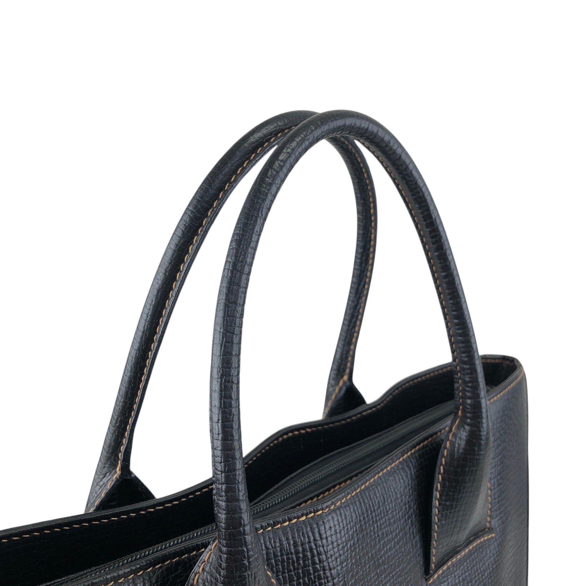 美品✨LOEWE ロエベ　トートバッグ　ロゴ型押し　ブラック　ハンドバッグ　黒 LOEWE ロエベ ハンドバッグ ブラック ロゴ型押し レザー トートバッグ
