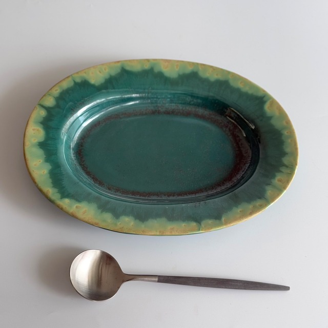 NAOKO HATA CERAMICS  Melt Oval Plate Bottle green