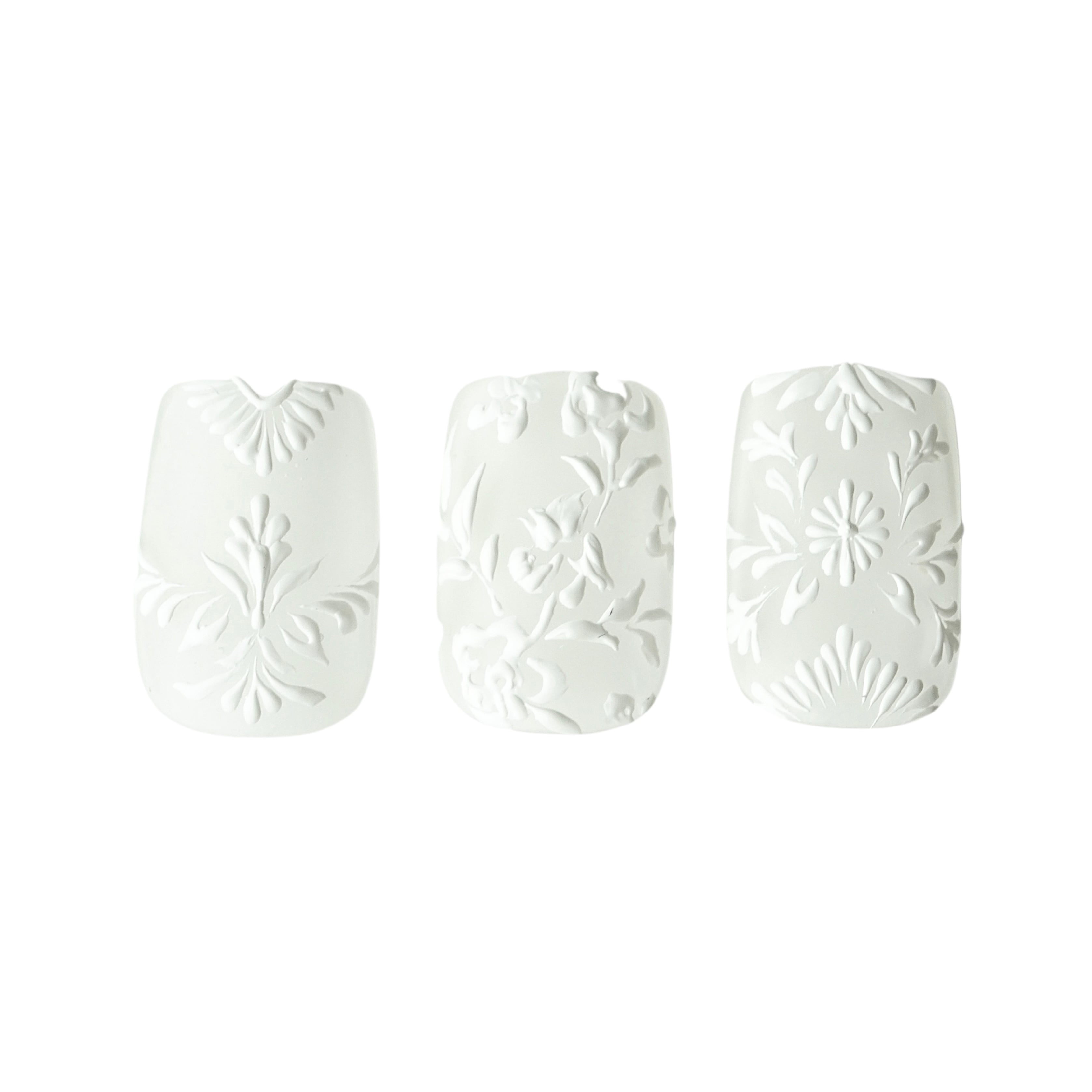 EL MOON Embroidery White A1 | MOONLIT
