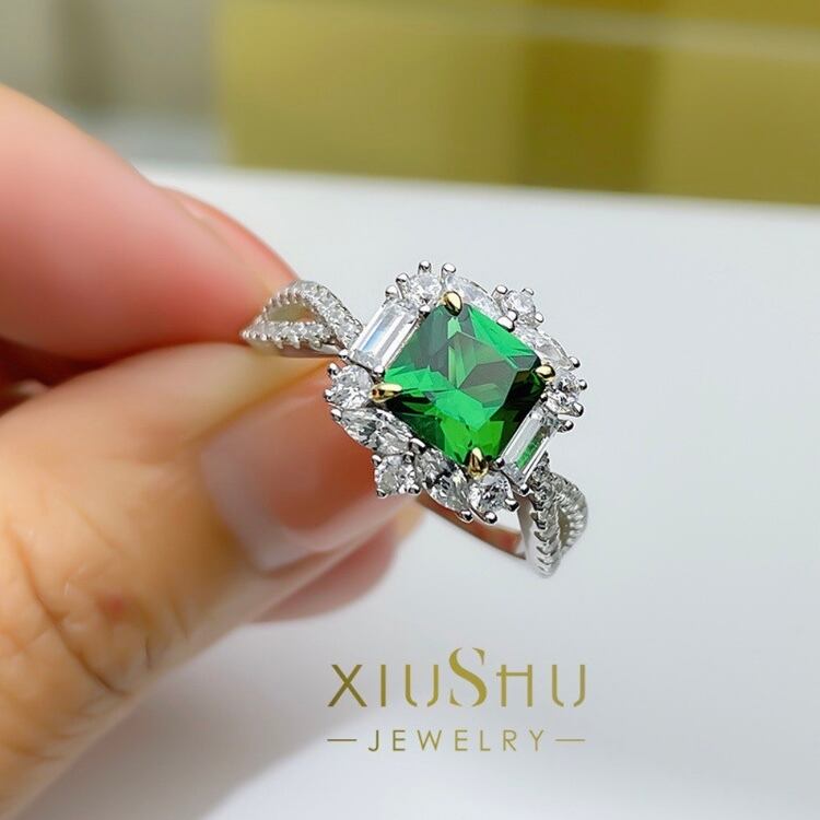 人工エメラルド グリーン 緑 2カラット 高炭素ダイヤモンド スクエア