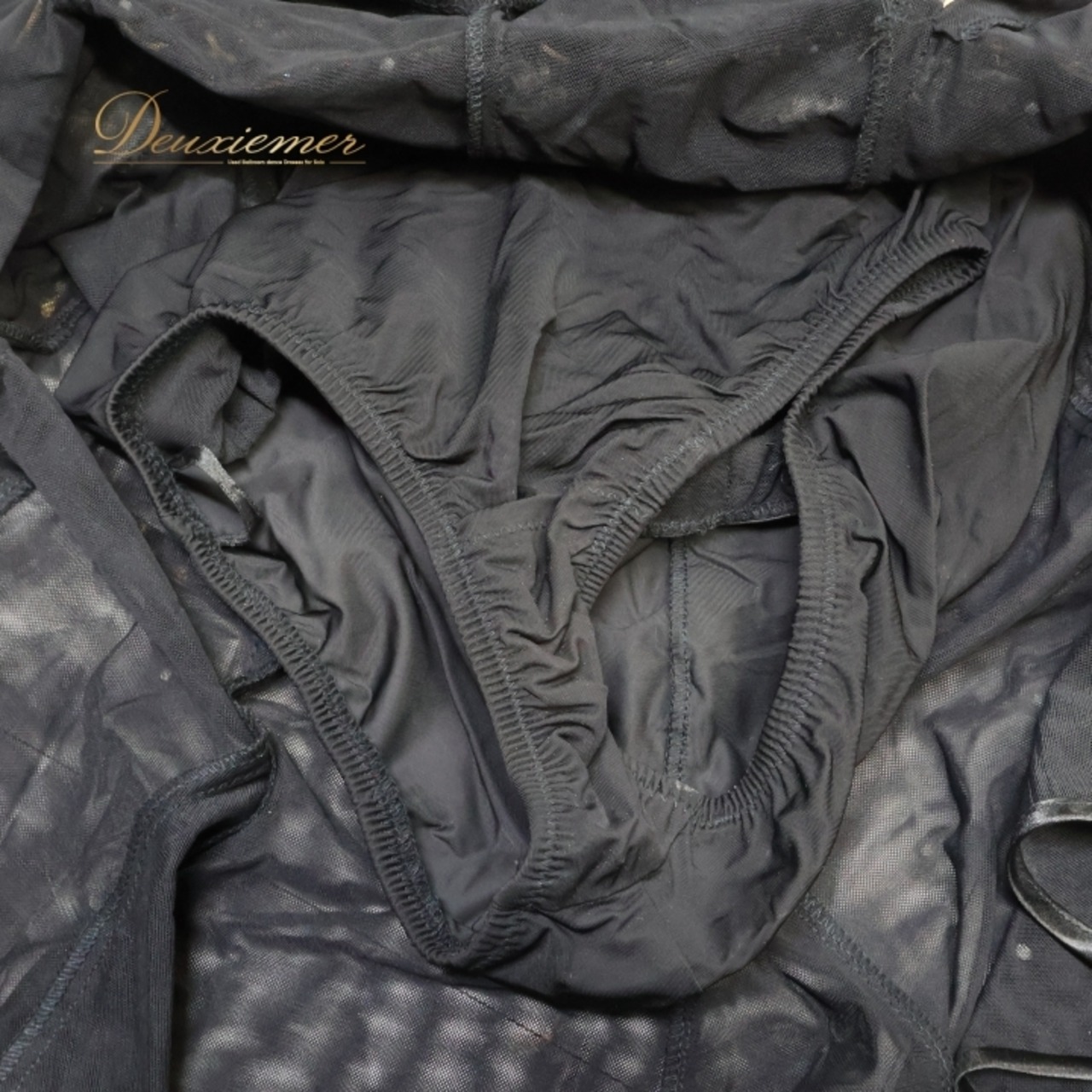 社交ダンス 衣装 ラテン ドレス ワンピース ヒョウ柄 レース 黒 茶色 しっぽ デモ 競技 ダンス パーティ 発表会 お洒落 羽 ファー ブラック系 ブラウン系 おしゃれ かわいい セクシー 軽やか ゴージャス ダンス衣装 フォーマル イベント 伸縮性