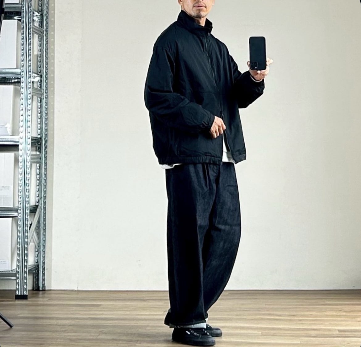 26SS》【STILL BY HAND】DEEP TUCK WIDE DENIM PANTS スティルバイ