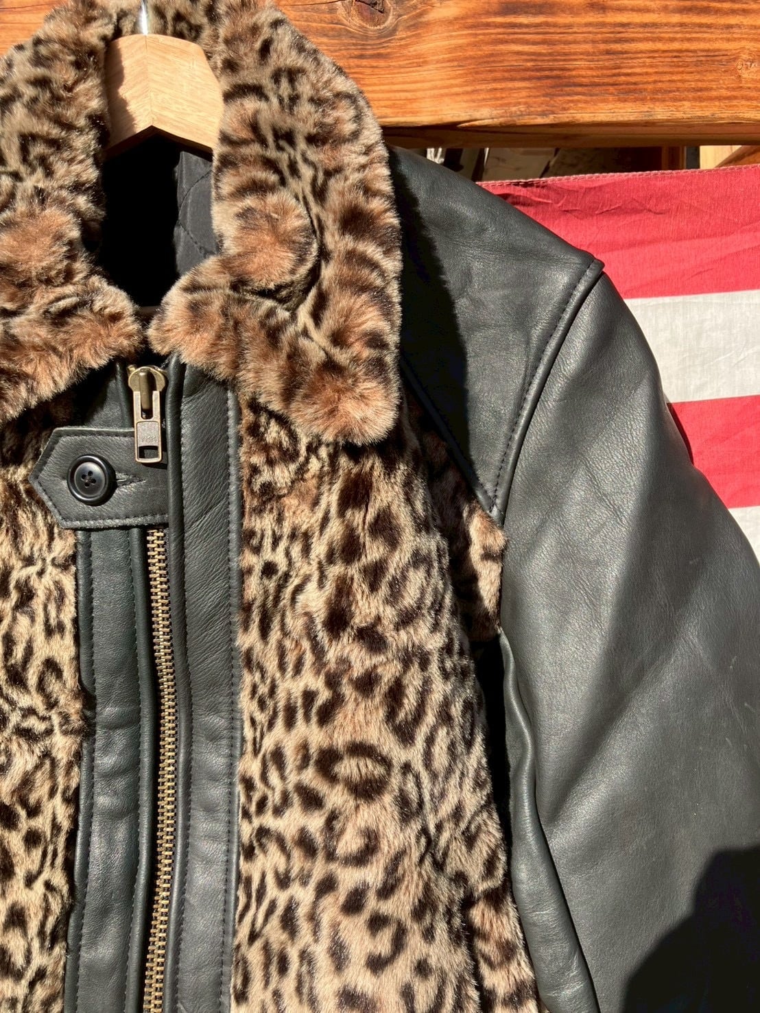 Vintage Leather Grizzly Jacket 再構築 熊ジャン オワジャン