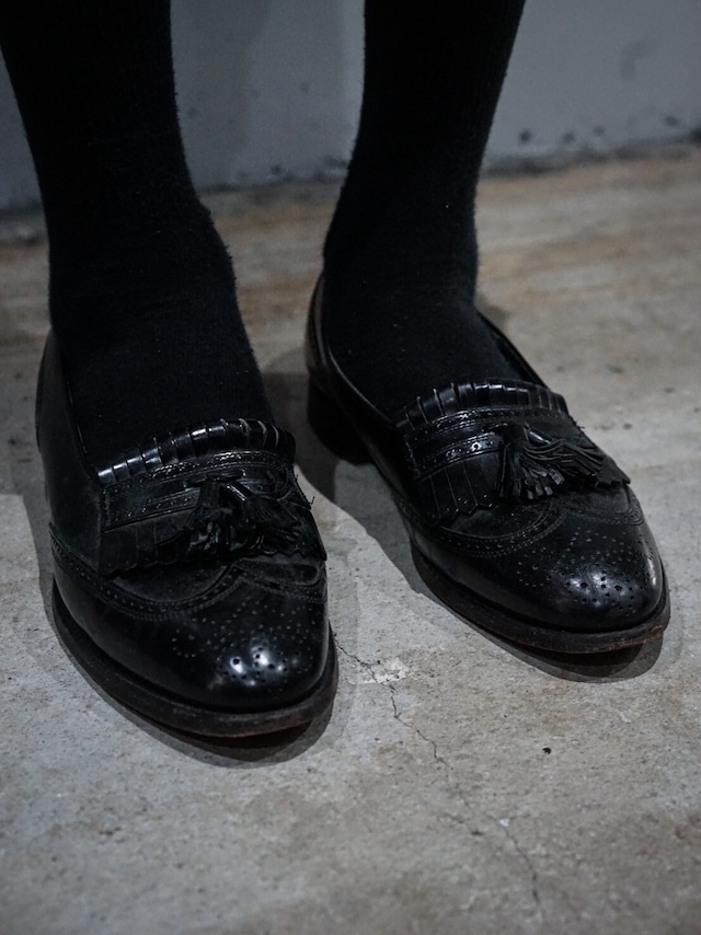 【add (C) vintage】"Bostonian" Black Leather Wing Tip Tassel Loafer