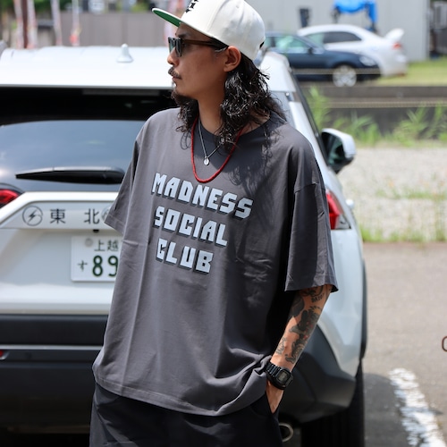 SLINK (スリンク) "MADNESS SOCIAL CLUB MSC BOX S/S Tee"(SUMI)