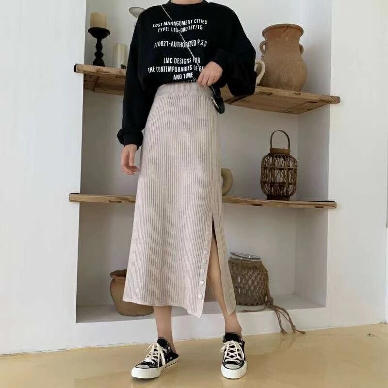 サイドスリットリブニットスカート