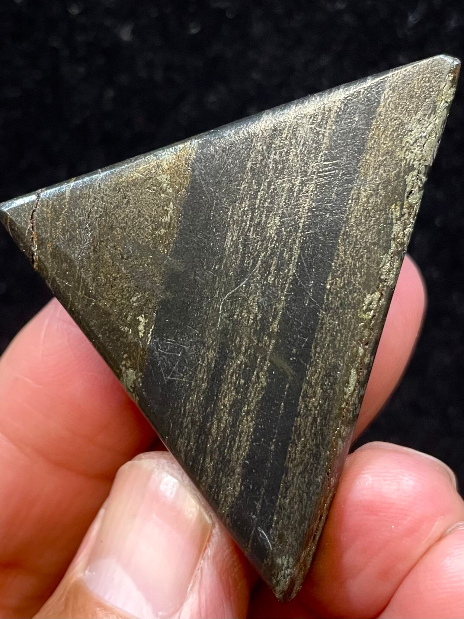 3) 大宇宙との共鳴!ユーフォラ・メテオライト「エイリアナイト」トライアングル・ストライプ(大型)