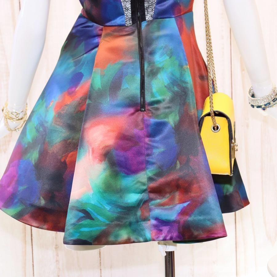 Alice+Olivia 総柄ワンピース M フレアワンピース マルチカラー
