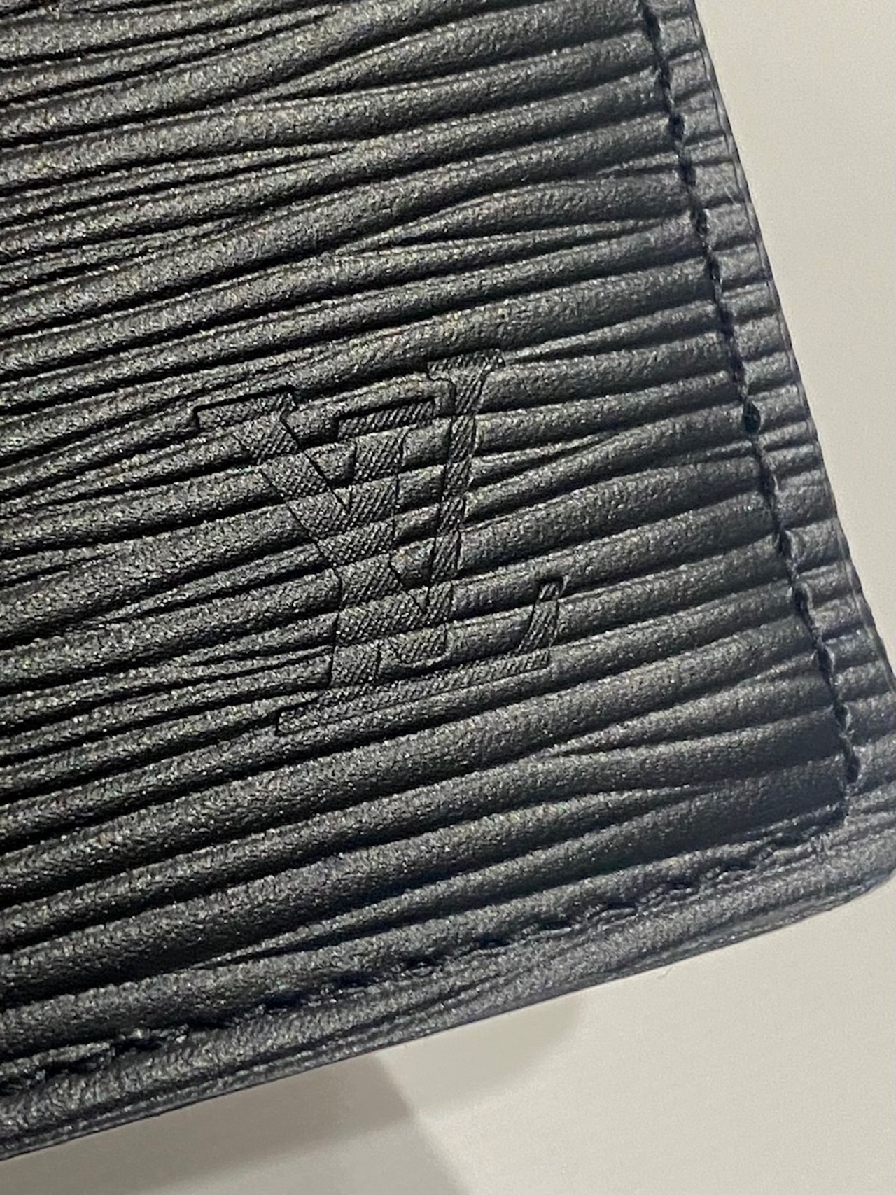 Louis Vuitton ルイヴィトン 長財布 メンズ  M60622 エピ ポルトフォイユ・ブラザ