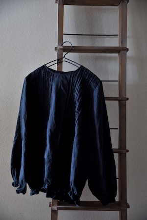 ピンタッククラシカルブラウス