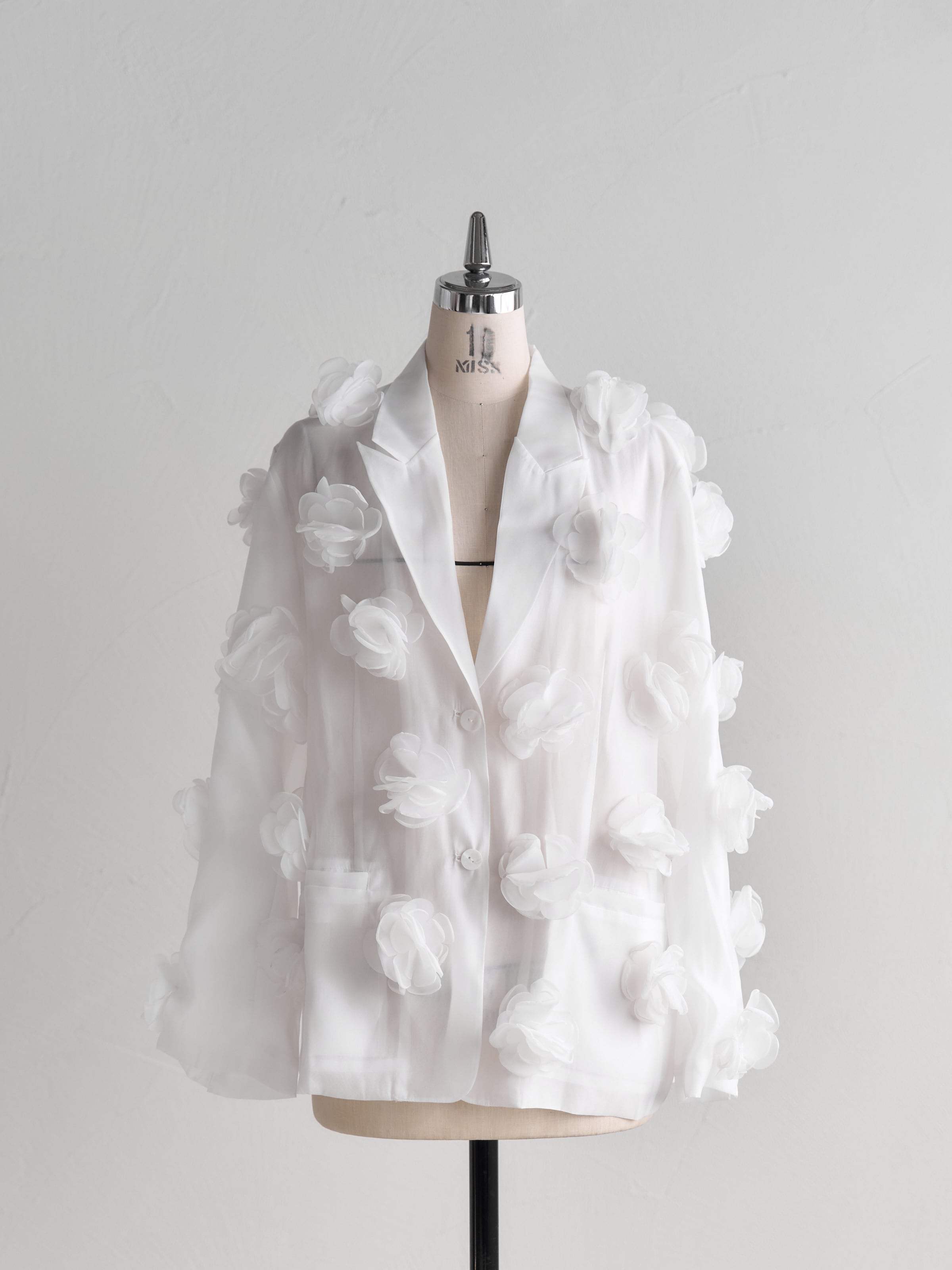 【タグ付・未着用】INGEBORG♪ ホワイト ジャケット　フラワーモチーフ 新商品!!】Flower Jacket フラワージャケット☆決済から1週間前後に