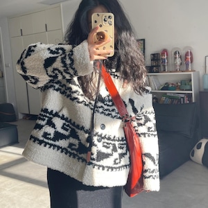 geometric pattern boa hooded jacket J00168