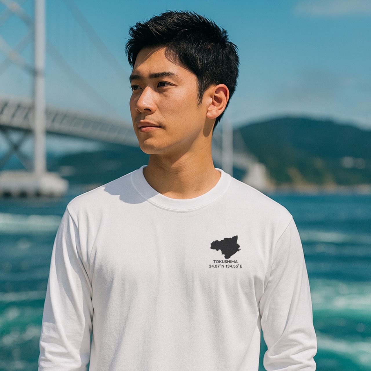 《徳島》 緯度経度ミニマルロングスリーブTシャツ|地図×地名×ワンポイントデザイン