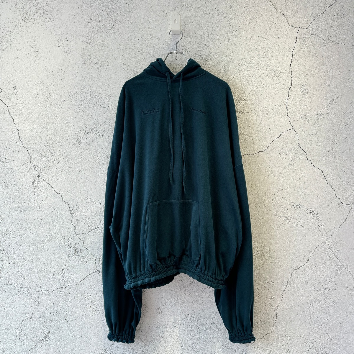 SHINYAKOZUKA / ORDINARY GIANT HOODIE WITH POLARTEC / DEAP TEAL 