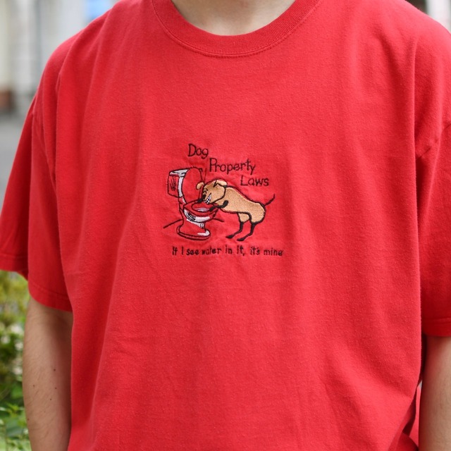 humor dog embroidery tee