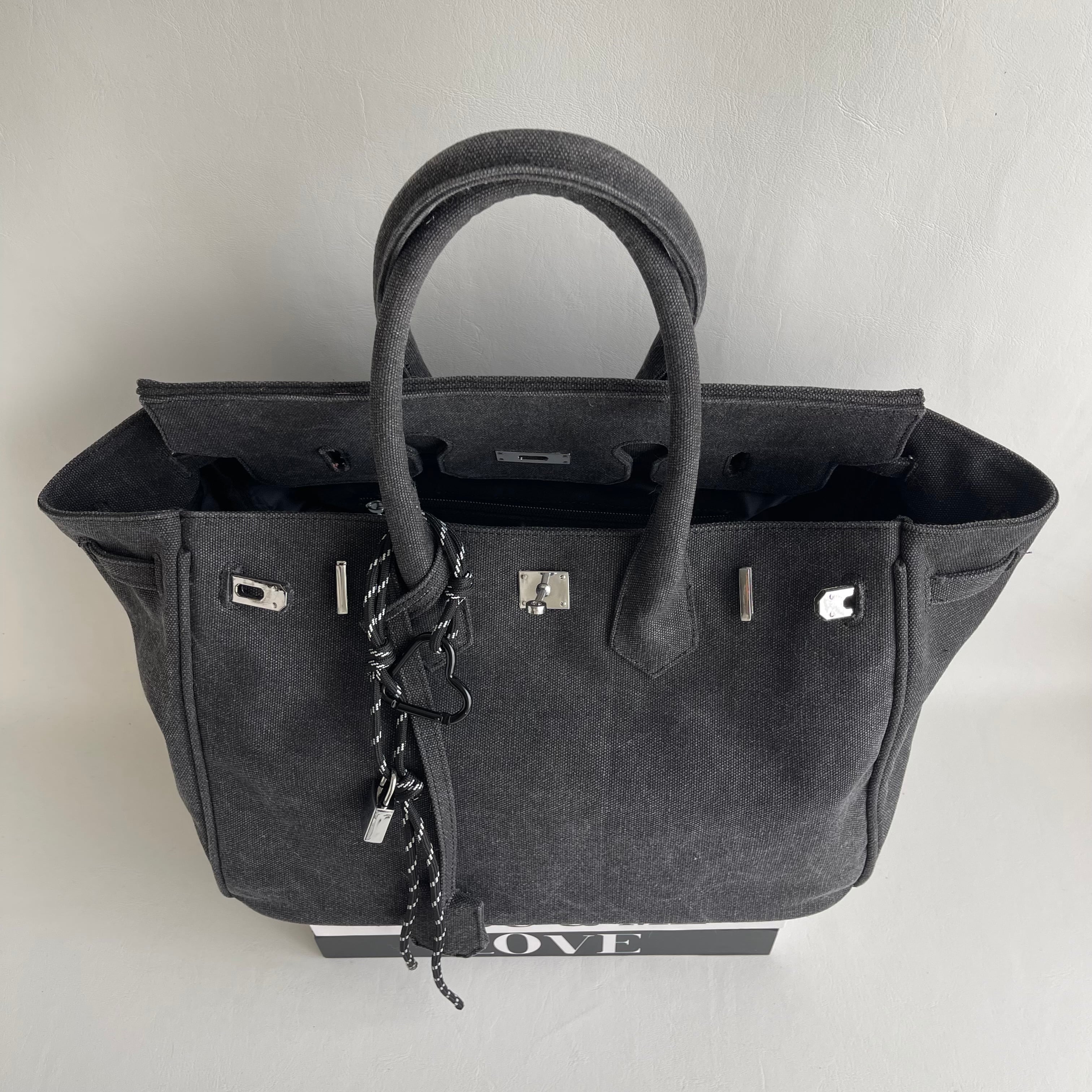 予約販売】KANAGU Army BAG / Heart & cord charm / Vintage Black