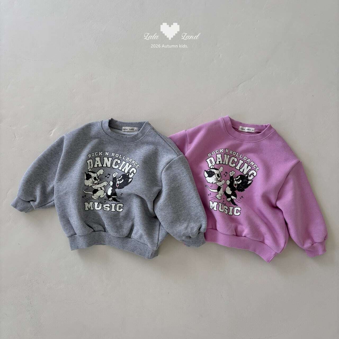 【予約】LALA LAND Dancing cat sweatshirt