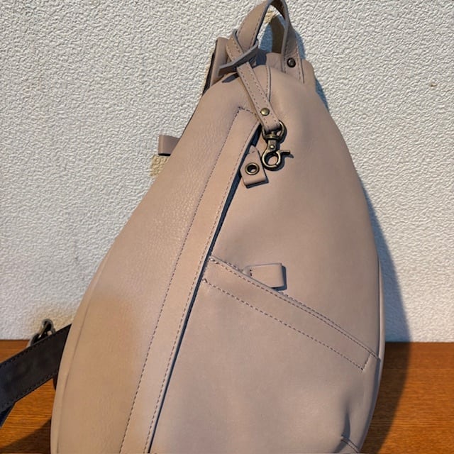 B.stuff　ボディバッグ(小)