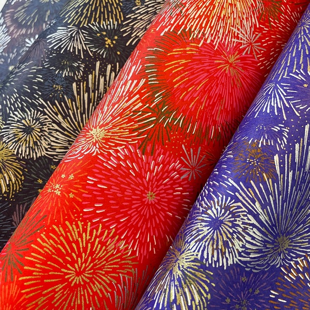 華やかな友禅紙 Yuzen Dyeing 花火 夏の風物 赤 紫 黒 折り紙 連鶴 クラフトに 約63ｘ95 森田和紙オンラインショップ 倭紙の店