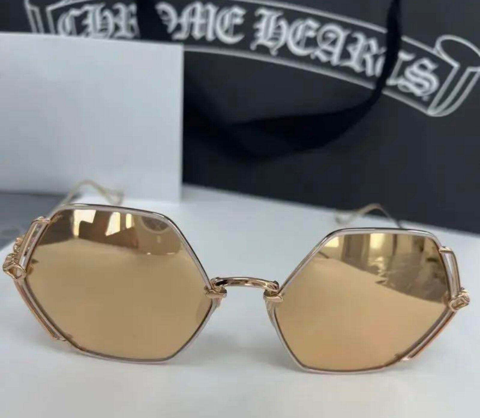 CHROME HEARTS × BELLA HADID 中古美品 CHROME HEARTS × BELLA HADID 中古美品 Bella Hadid's Chrome Hearts