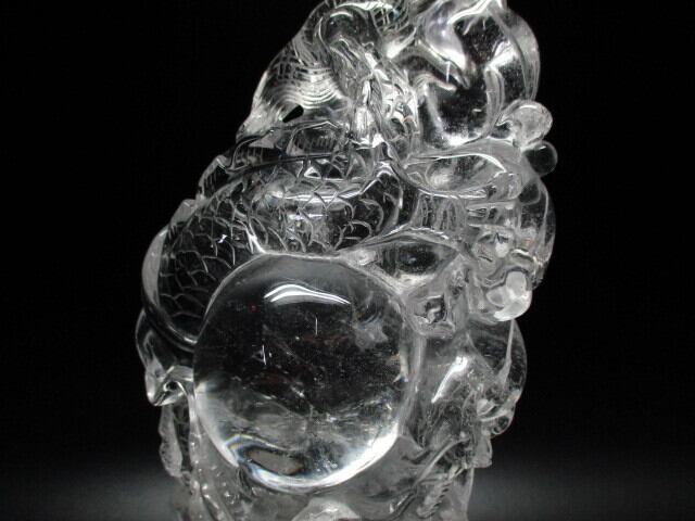 高級彫刻品　天然水晶龍　no,11