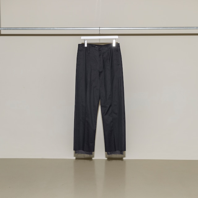 UNCLE [TUCK TAPERED TROUSERS・FINX COTTON](BLK)