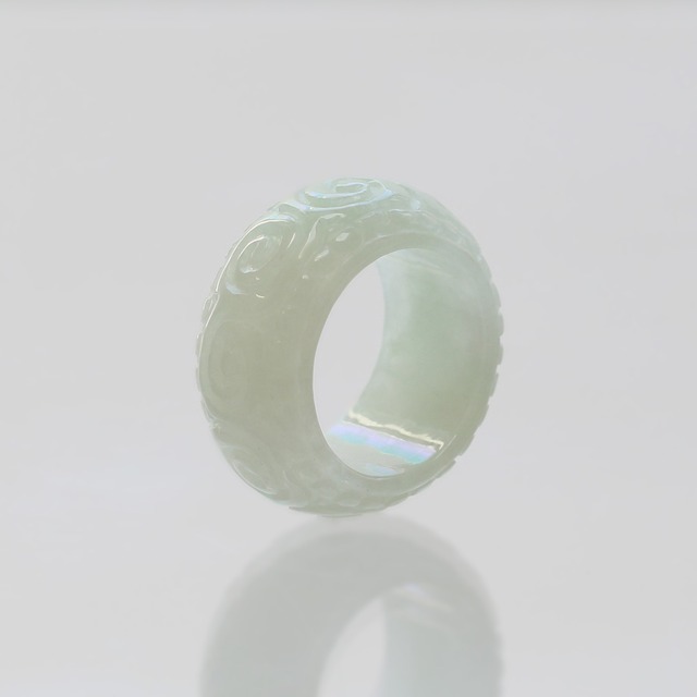 Carving NyoY 翡翠くり抜き甲丸リング A貨翡翠 jd_rg2517
