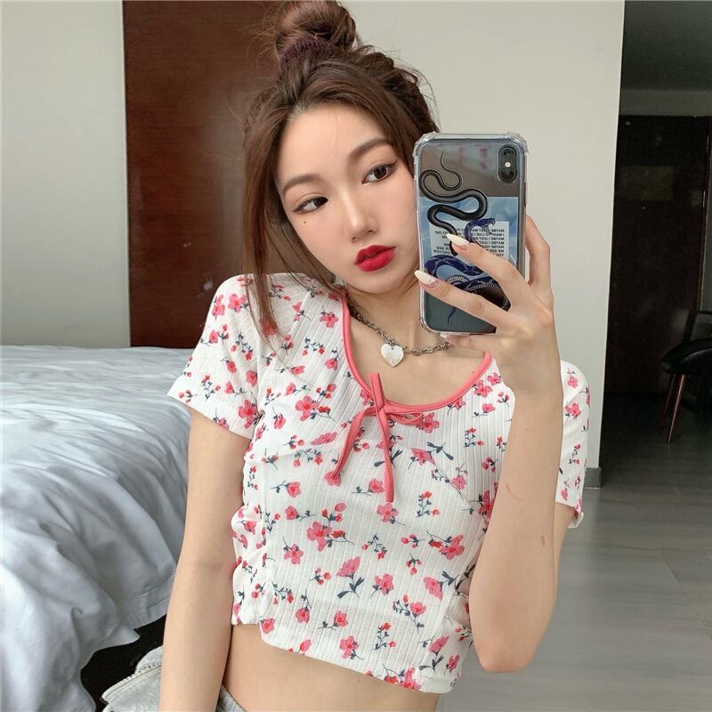 サマースタイルスタンダードフローラルレースショートクロップドラウンドネックTシャツ トップス レトロ 夏物 花柄 Oネック ハンチェンe82314343779